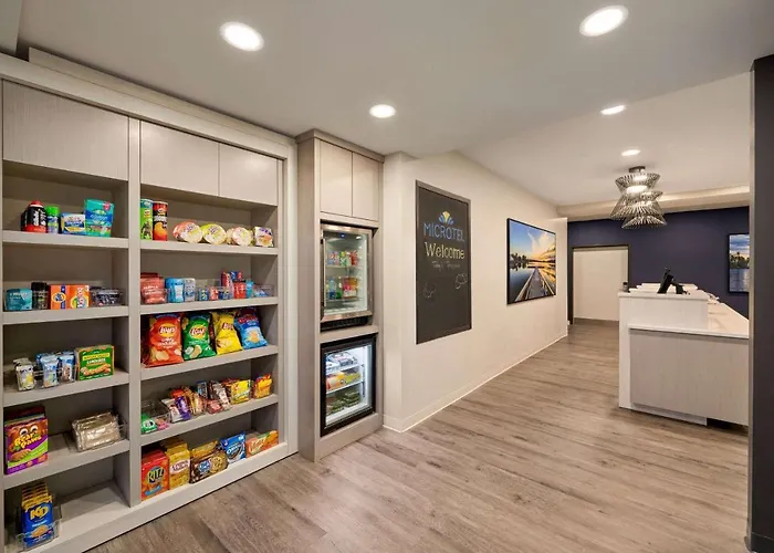 Microtel Inn & Suites By Wyndham Aurora