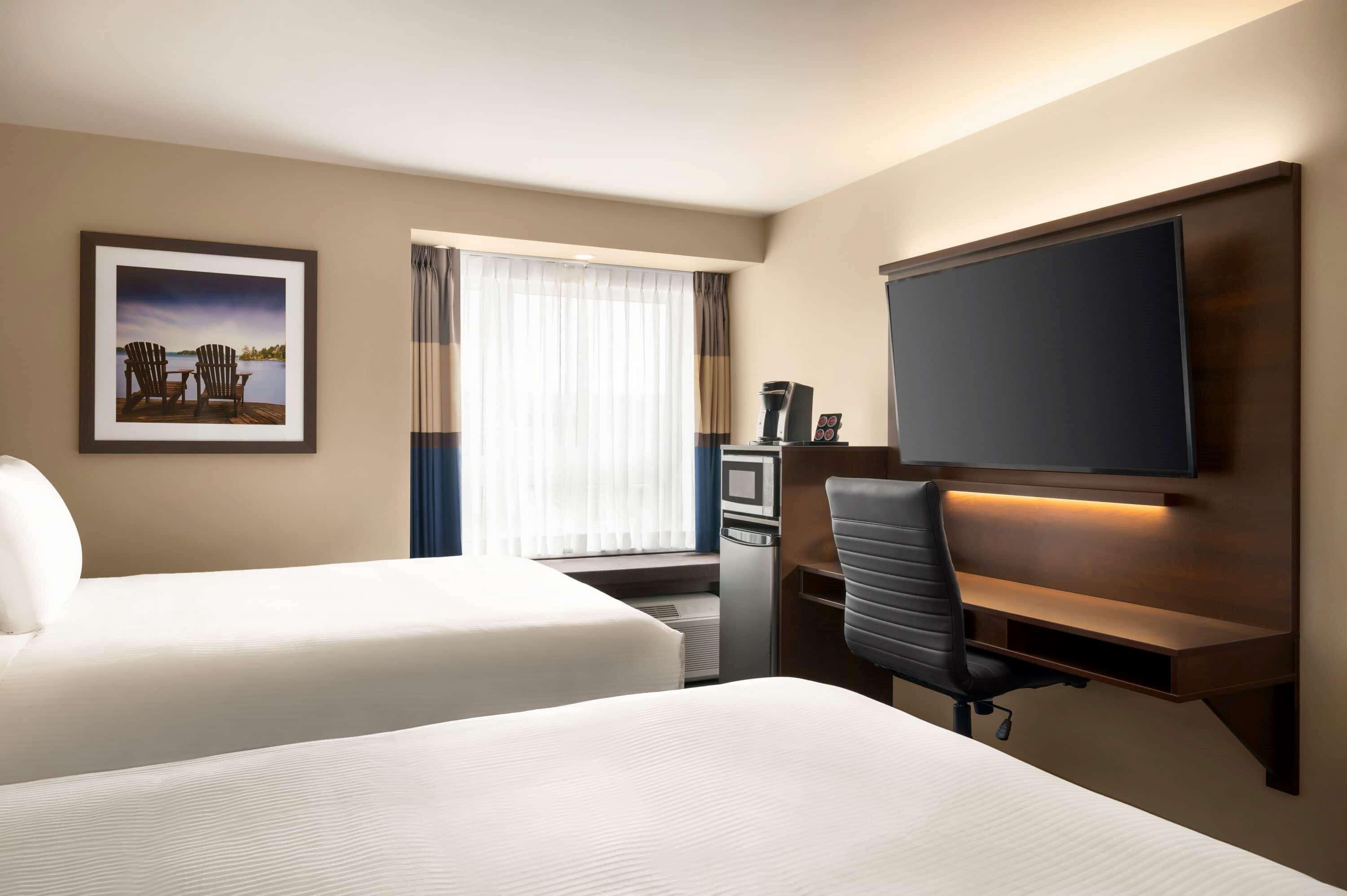 Hotel Microtel & By Wyndham 3*