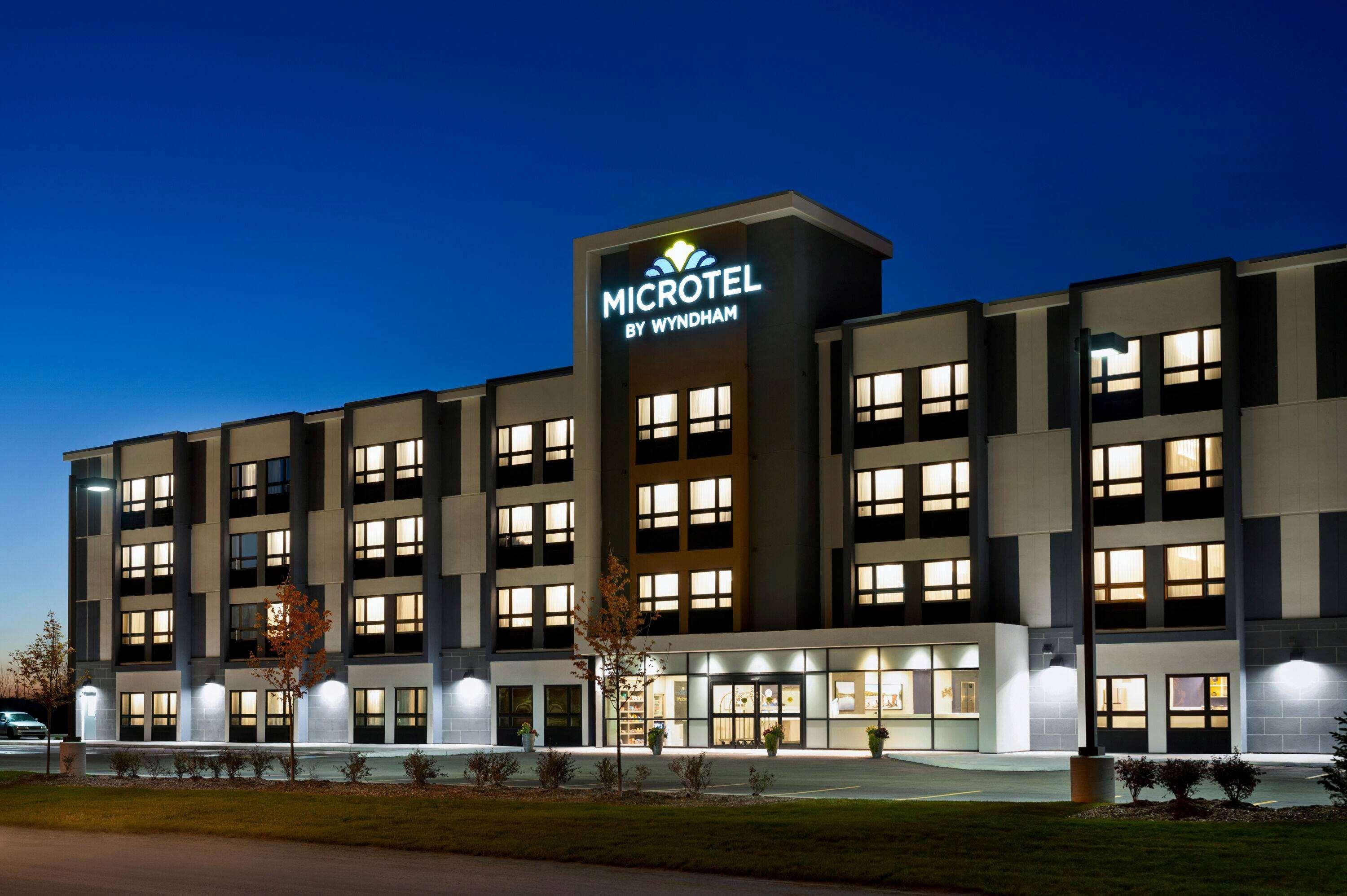 Microtel & By Wyndham 3*